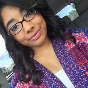 Meet your Posher, Mayra